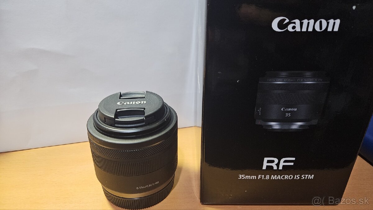 Canon RF 35mm f/1.8 Macro IS STM