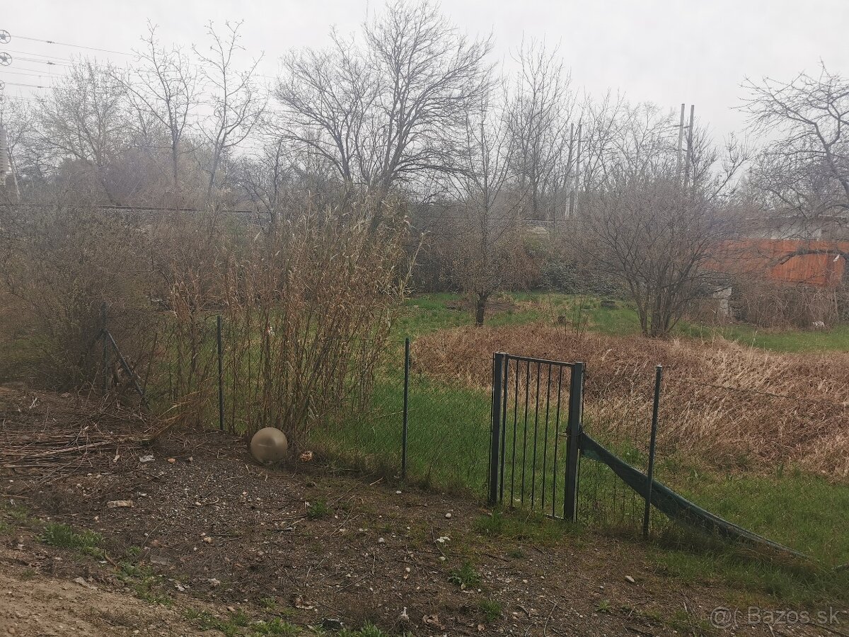 Odstúpim záhradu v Ružinove