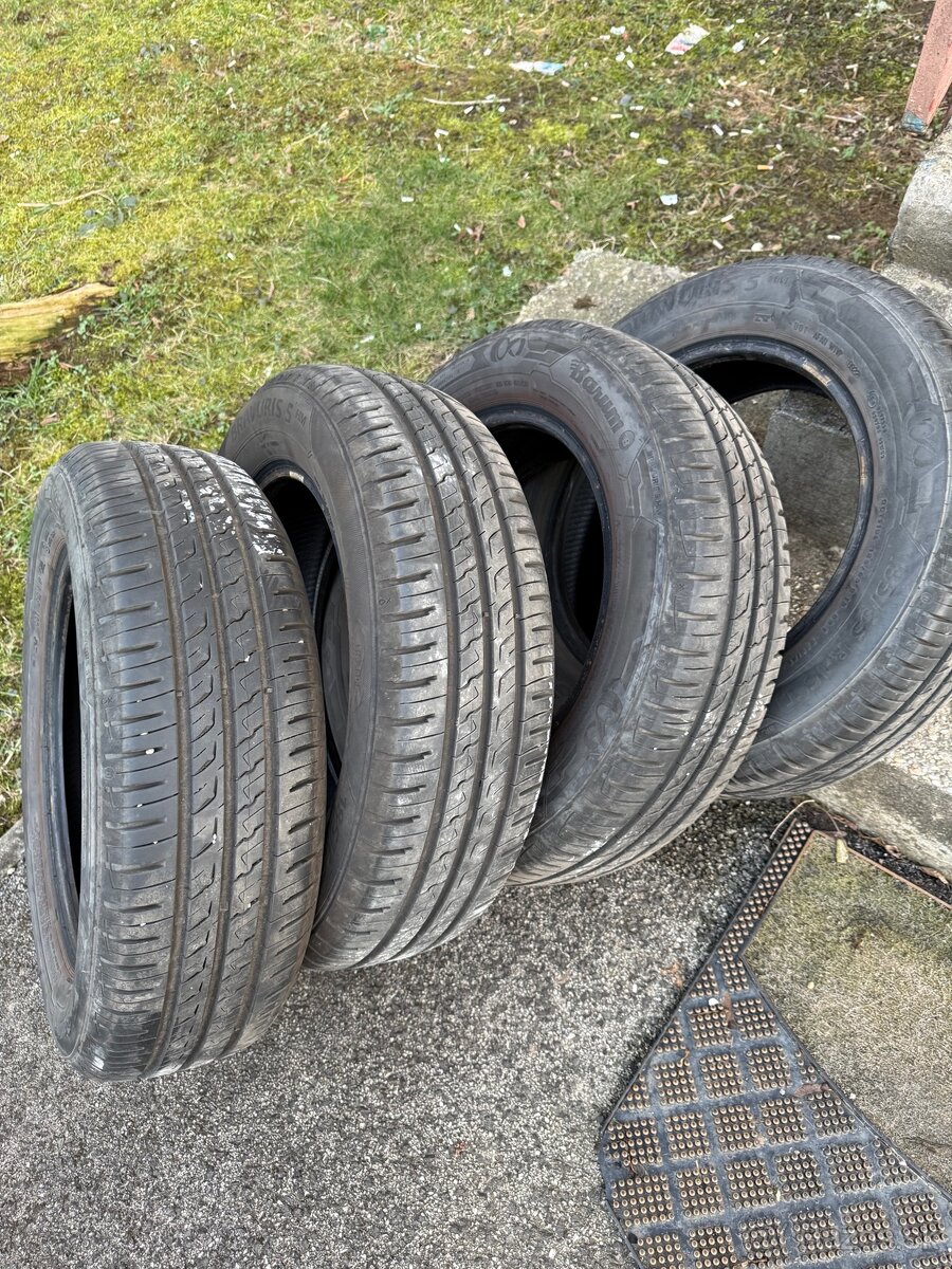 Letné pneu Barum Bravuris 185/65 R15