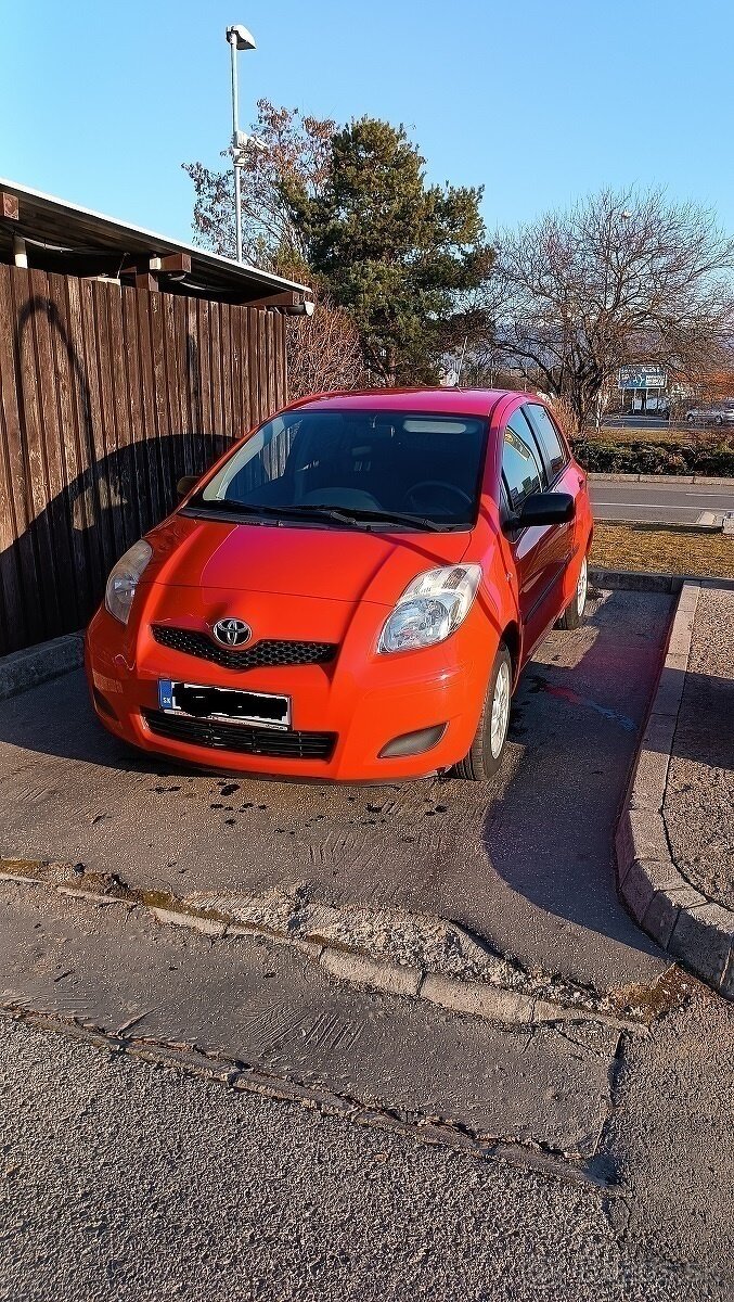 Predám auto (toyota yaris) kúpené v SR