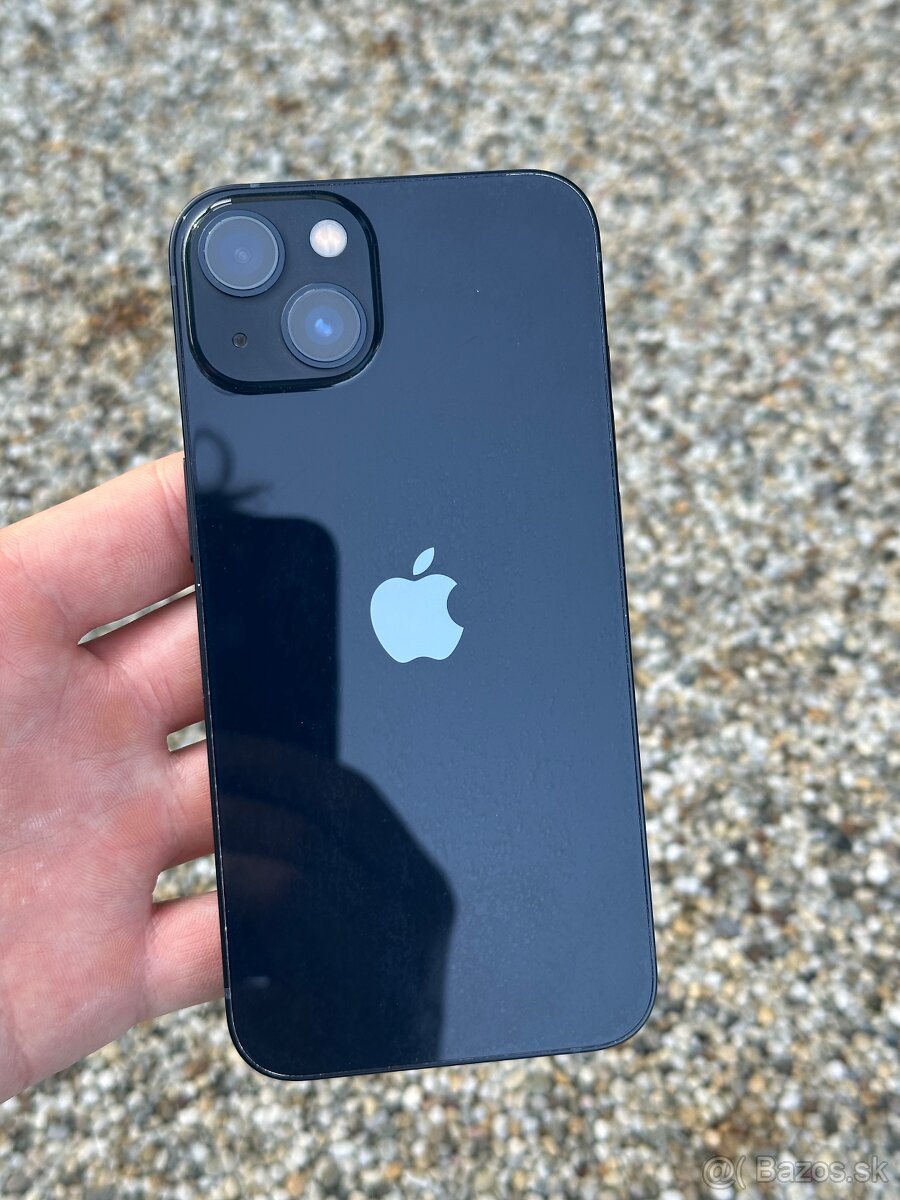 iPhone 13 - baterie 100%