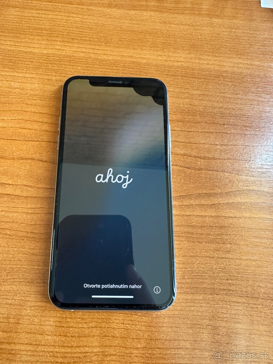 Predám iPhone Xs 64 GB , poškodený display
