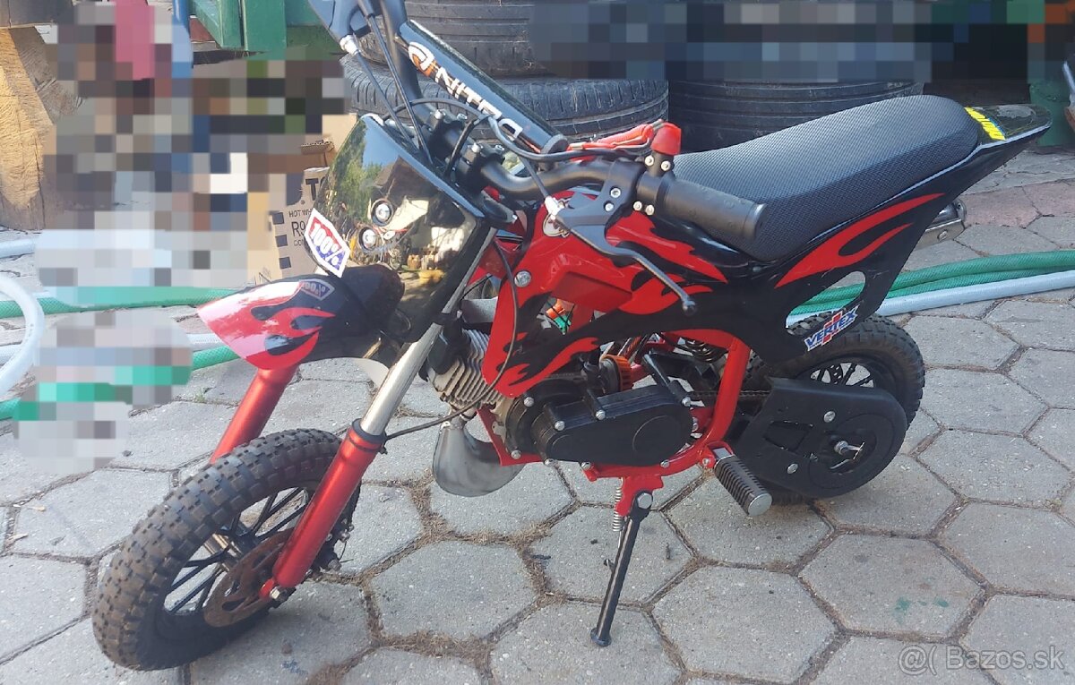 Pit bike