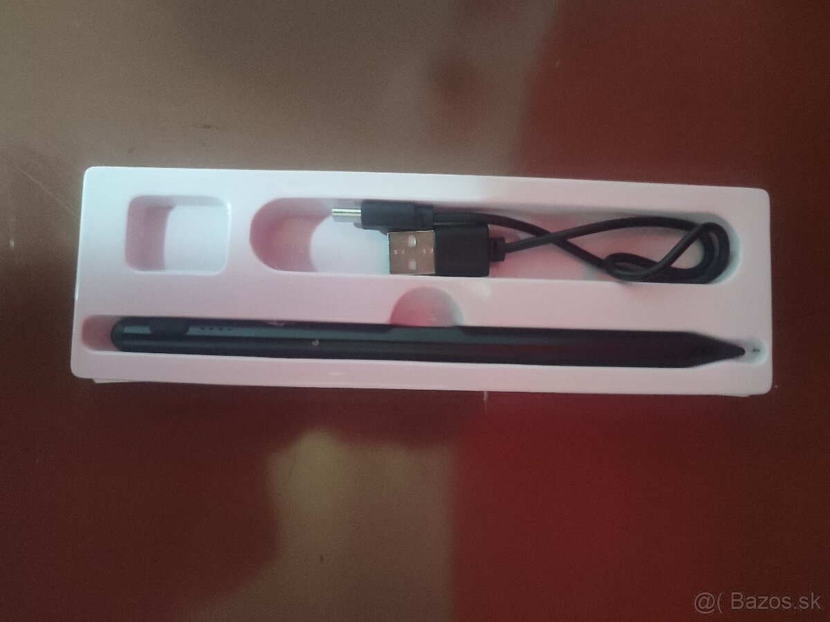Bluetooth klávesnica a pero na kreslenie