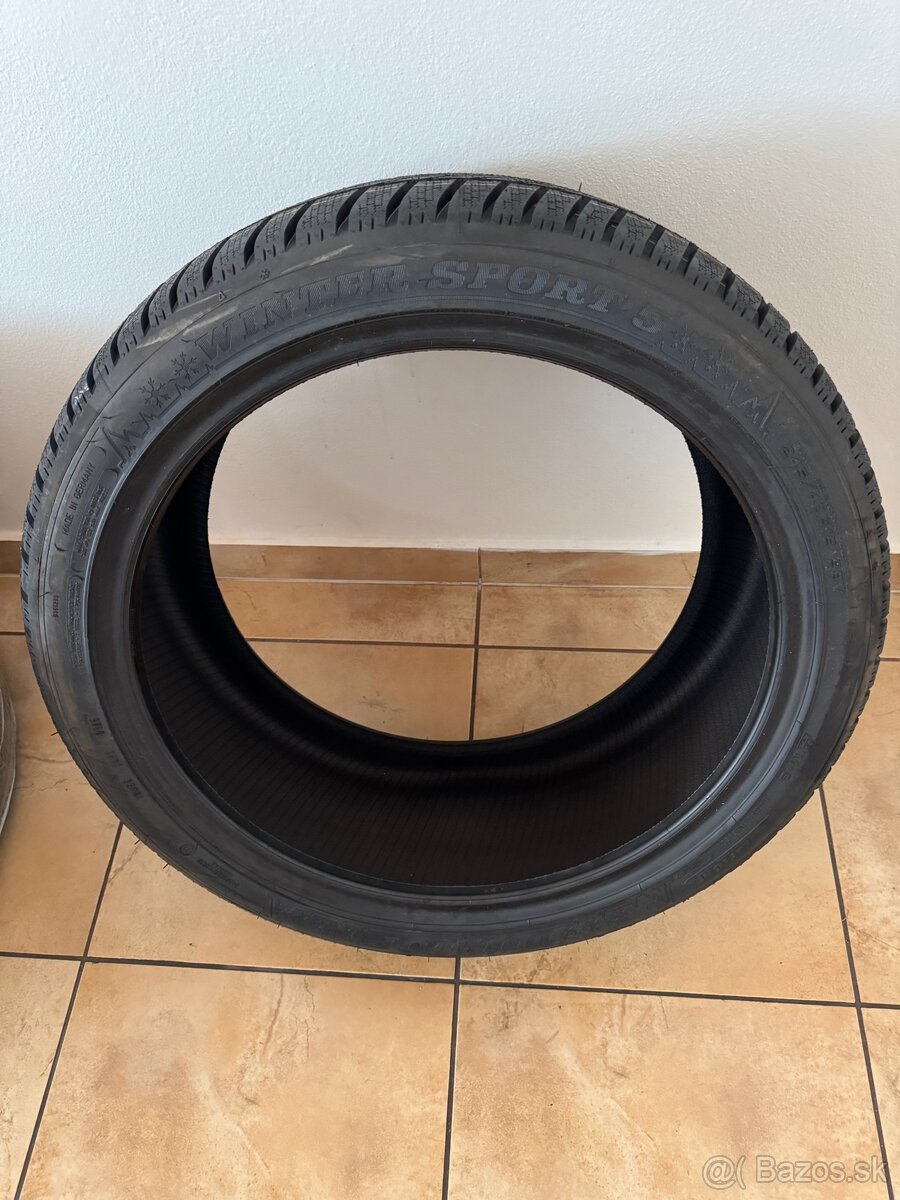 Predám zimnú pneu Dunlop Winter Sport 245/40 R19
