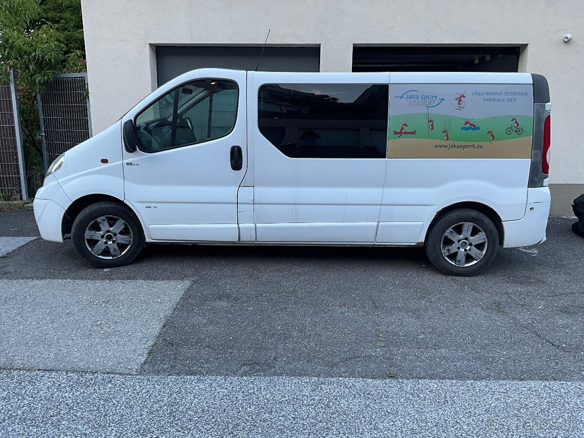 Opel Vivaro 9 miestne, 1.2 mil.km, 2liter, diesel