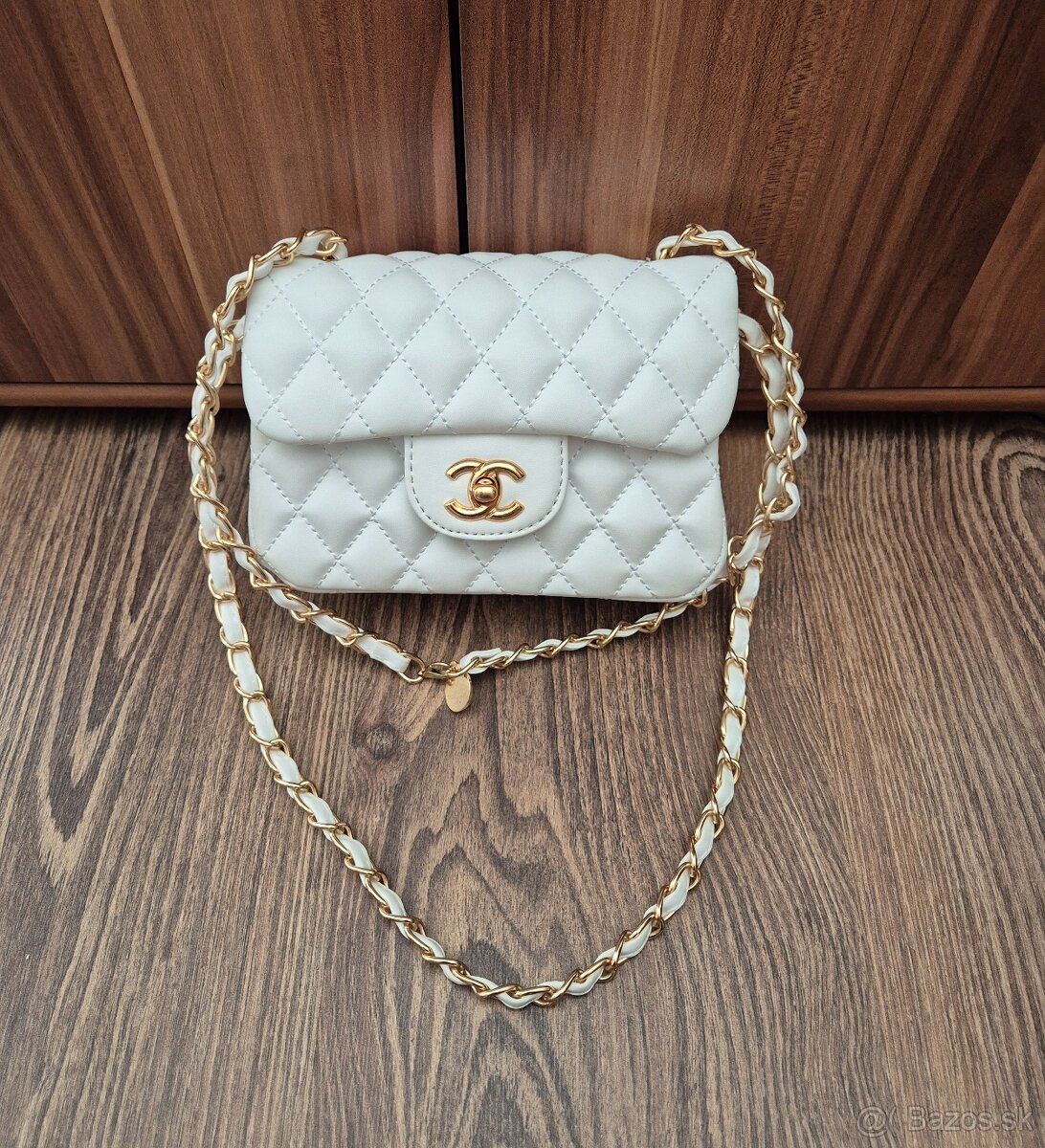 kabelka Chanel biela