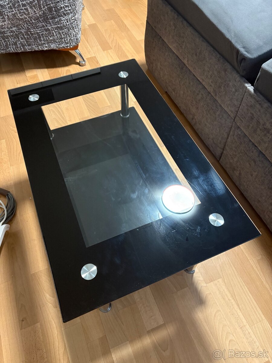 Konferenčný stolík