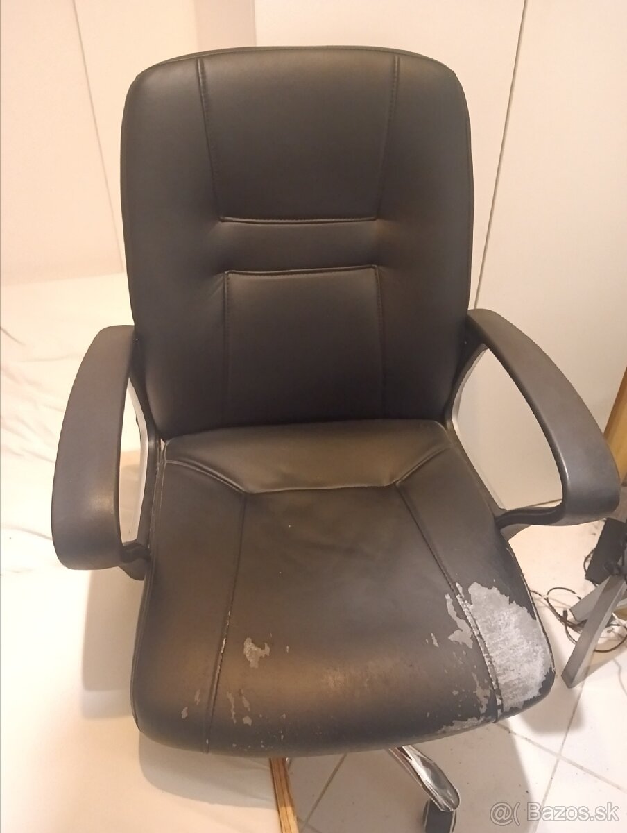 Kancelárske kreslo, Stolička