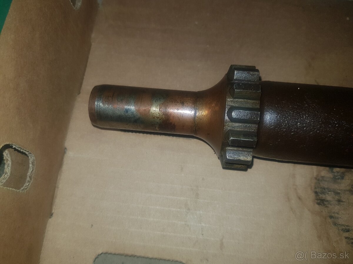 Tatra 138 Tatra 148 hnací hřídel