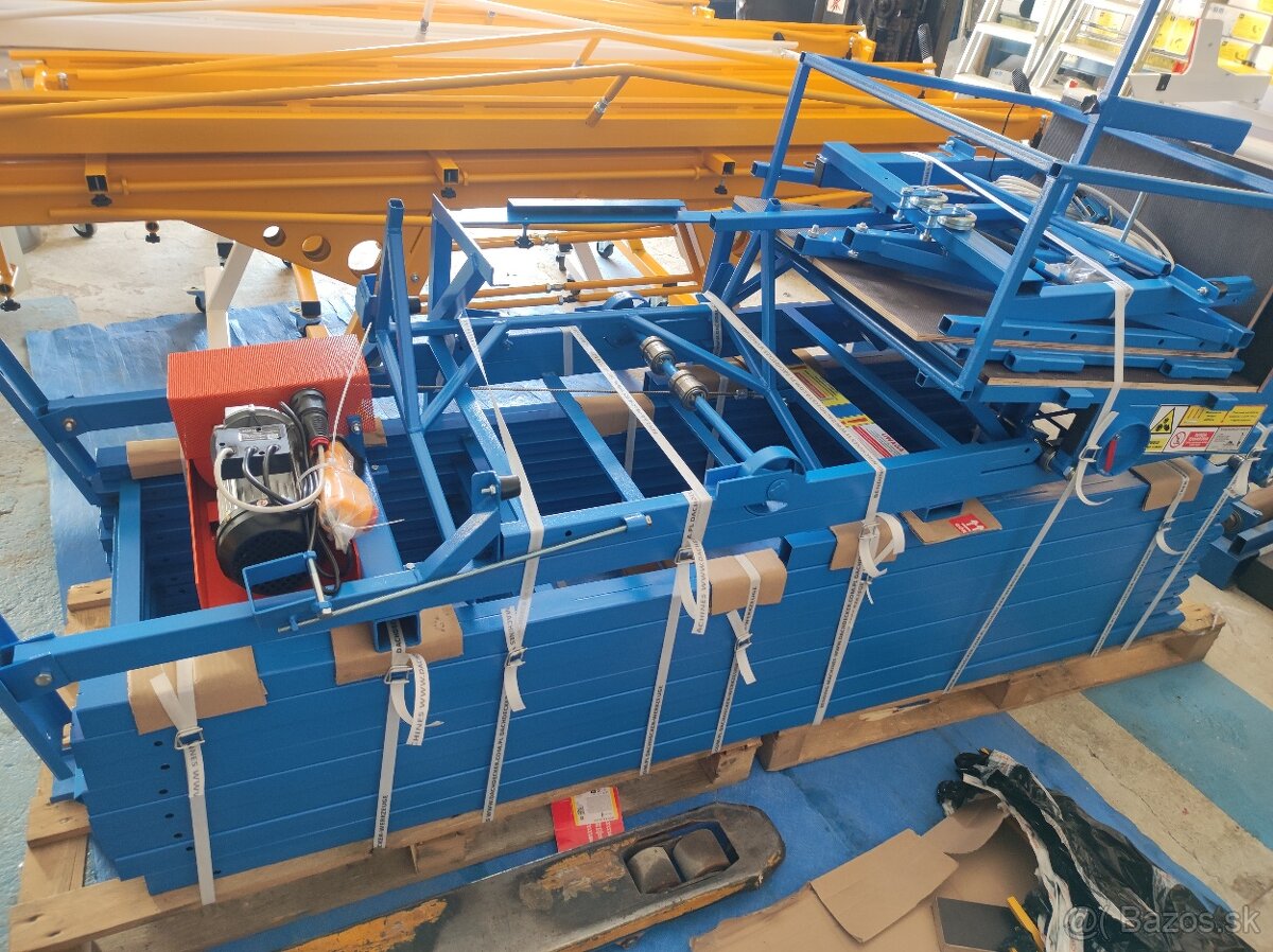 Stavební vrátek, výtah, žebřík