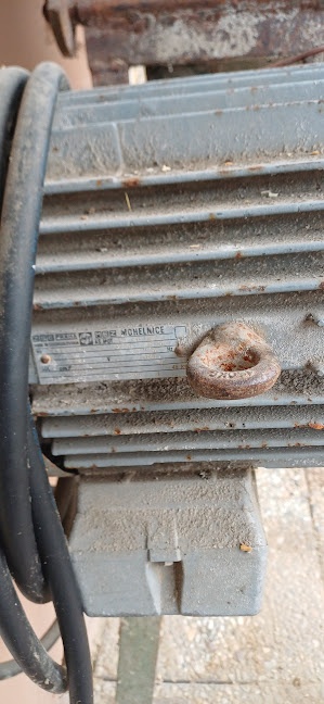 Šrotovník na obilie