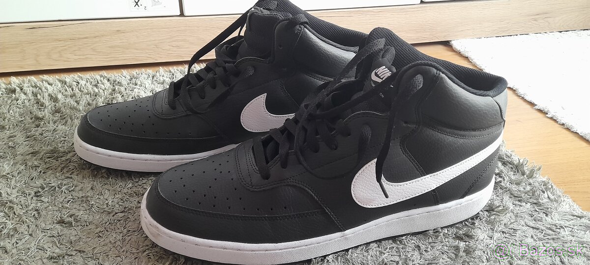 Predám takmer úplne nové tenisky NIKE