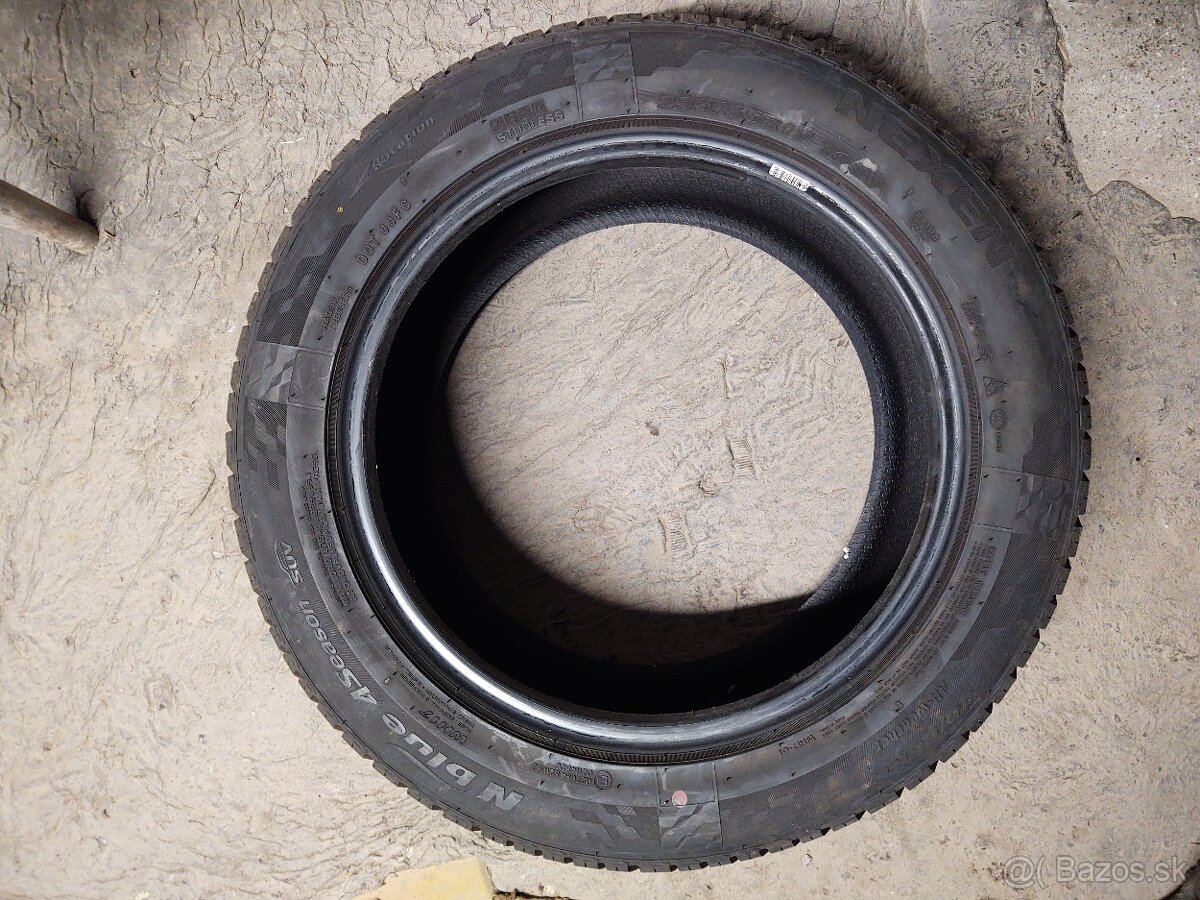 Pneumatiky Nexen 4season 235/55 R17