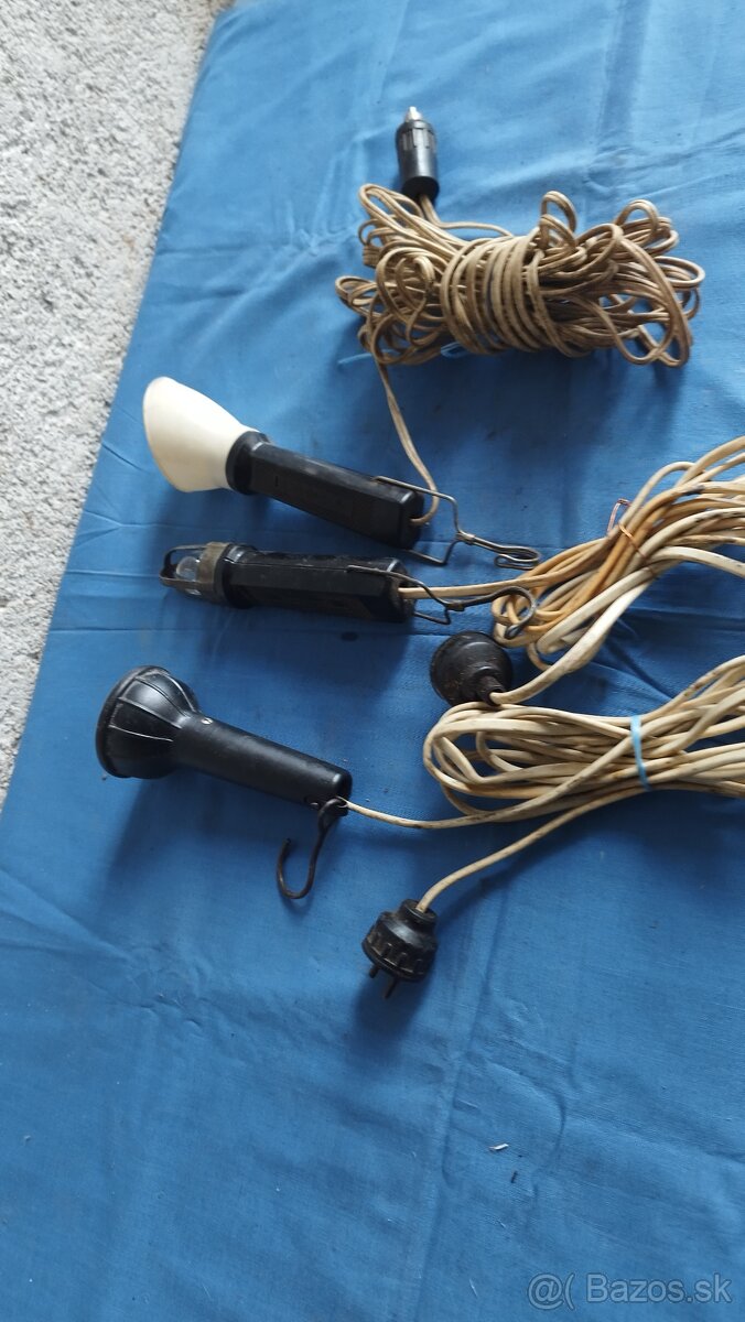 Montážna lampa pre veteran