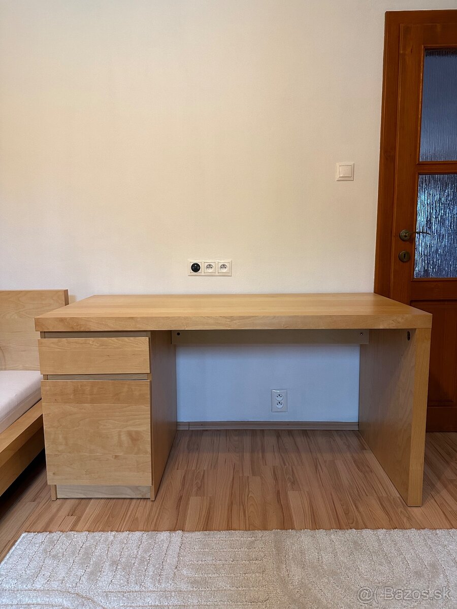 Kancelársky stôl IKEA MALM 140x65cm
