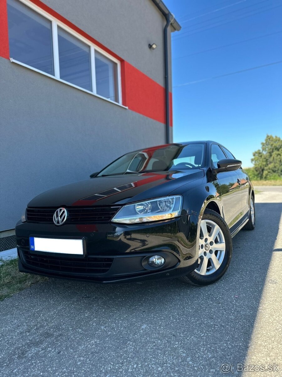 Volkswagen Jetta 1.6 TDi CR DSG
