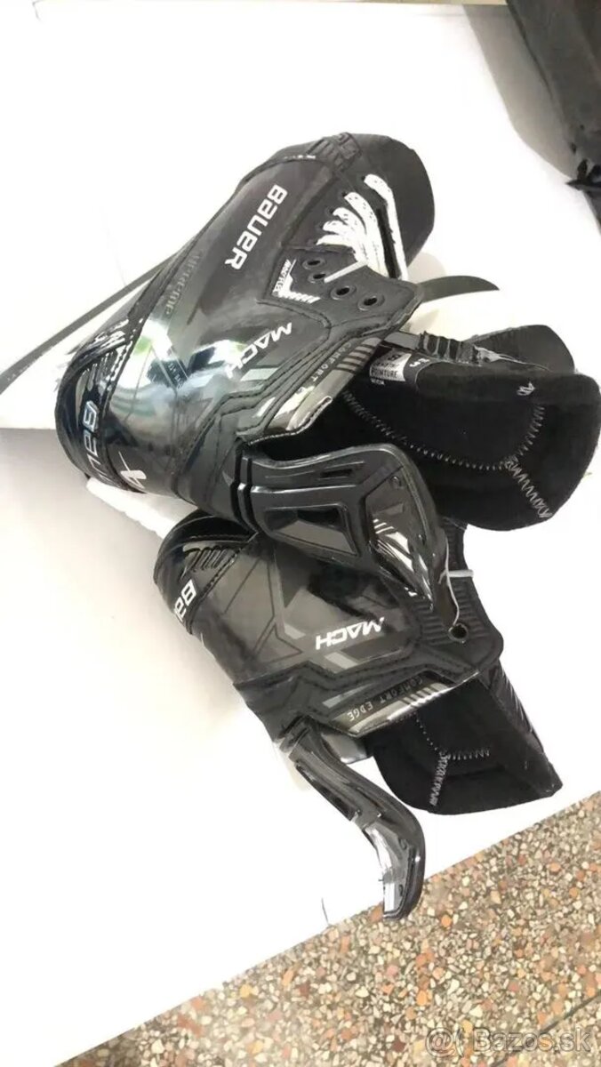 Bauer Supreme MACH