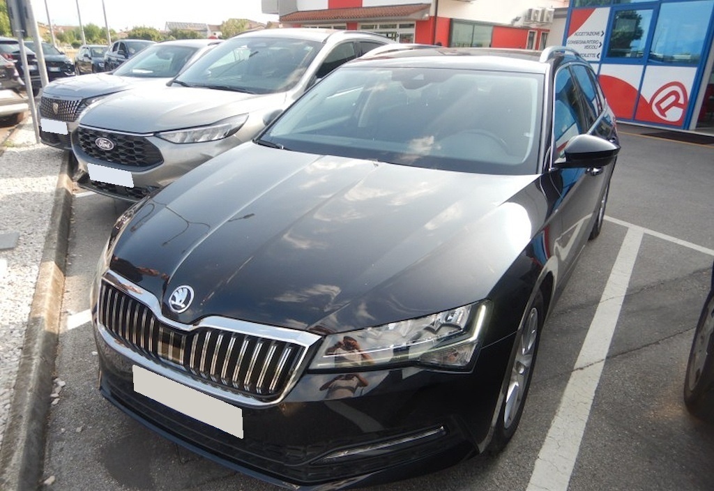 Škoda Superb combi 2020 2.0TDi 110kW DSG, čierny, odpočetDPH