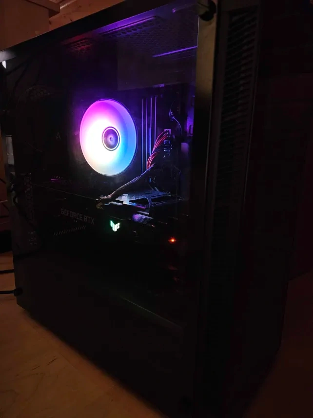 Ryzen 5 5600X / rtx 3060 12GB / 1,5 TB úložisko / 32 GB ram