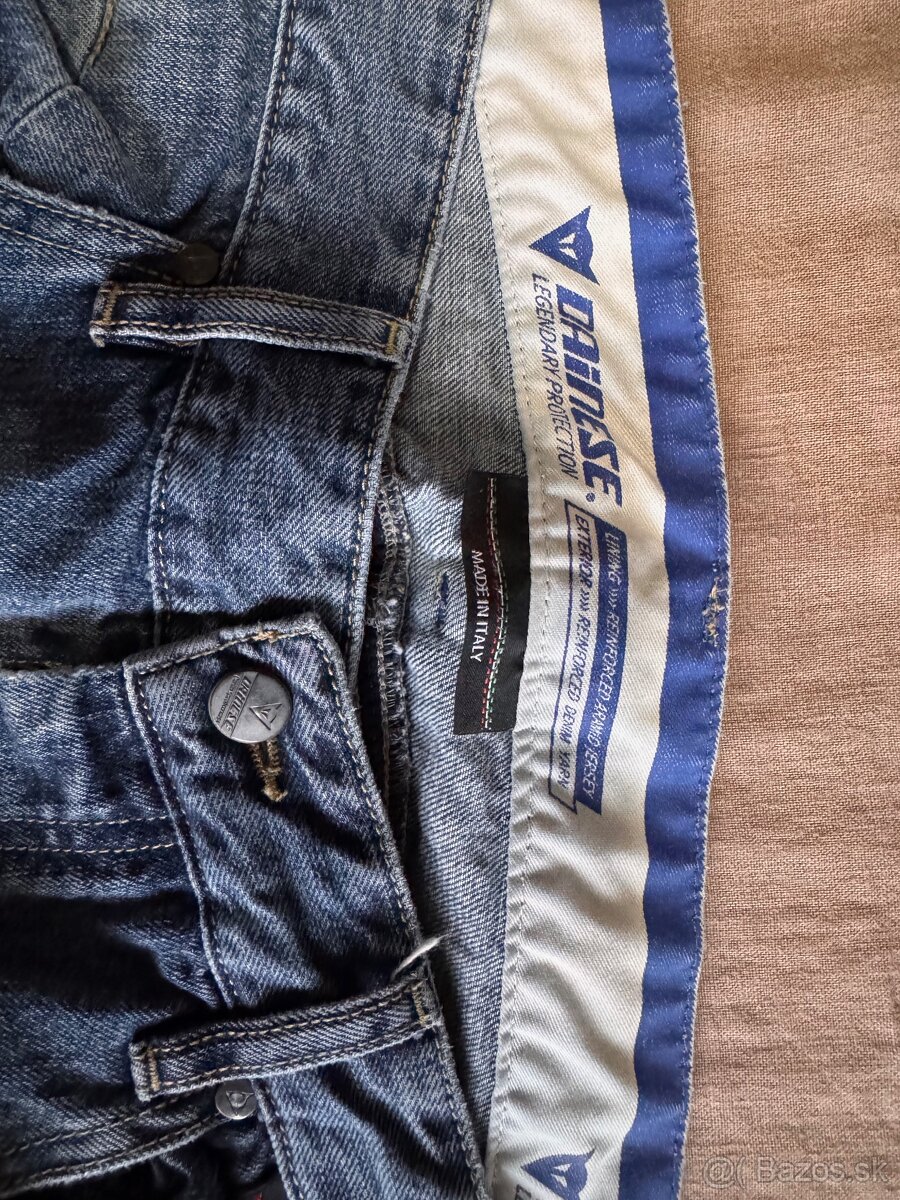 Predám riflové nohavice s kevlarom DAINESE veľ. cca L-XL