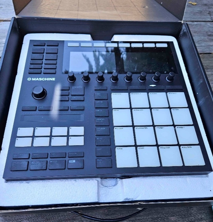 Maschine MK3 – produkční a performance systém