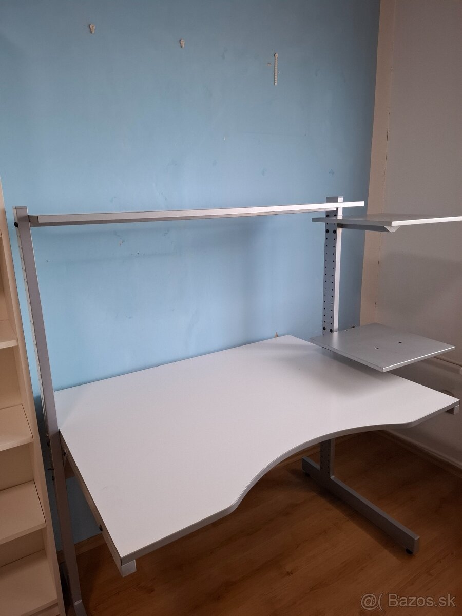 Písací stol Ikea