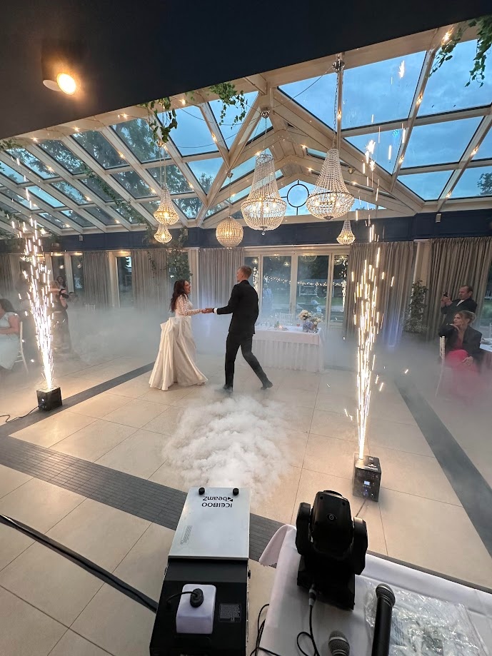 BeamZ ICE1800 Výrobník plazivej hmly