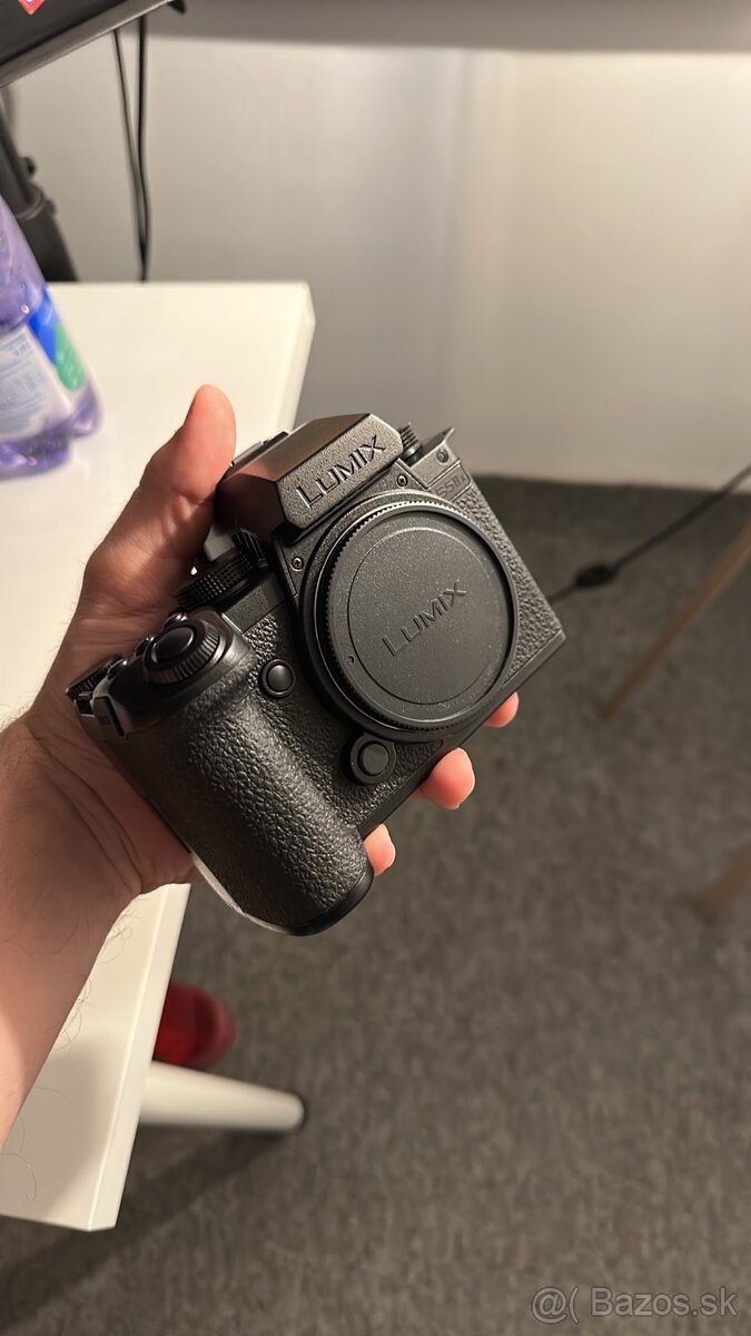 Predám telo Panasonic S5iix