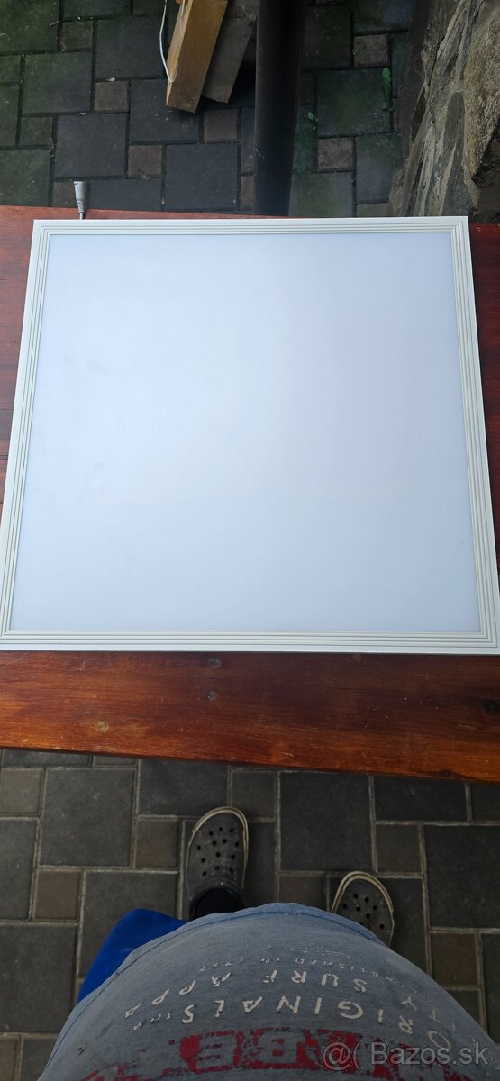 Ponúkam používané stropné LED panely