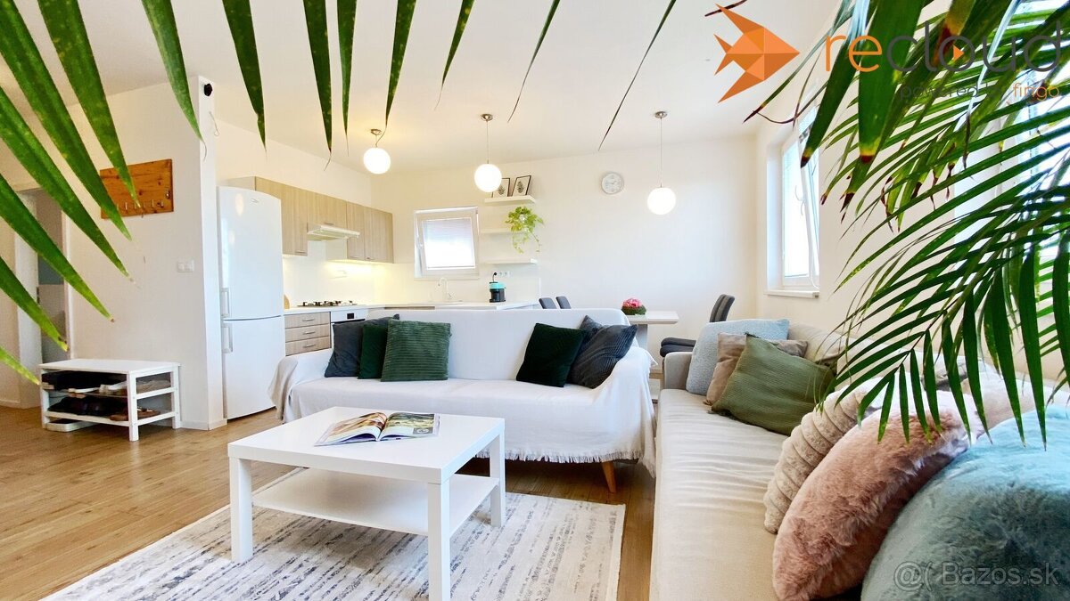 REZERVOVANÉ - Krásny 3 izbový mezonetový byt s veľkou teraso