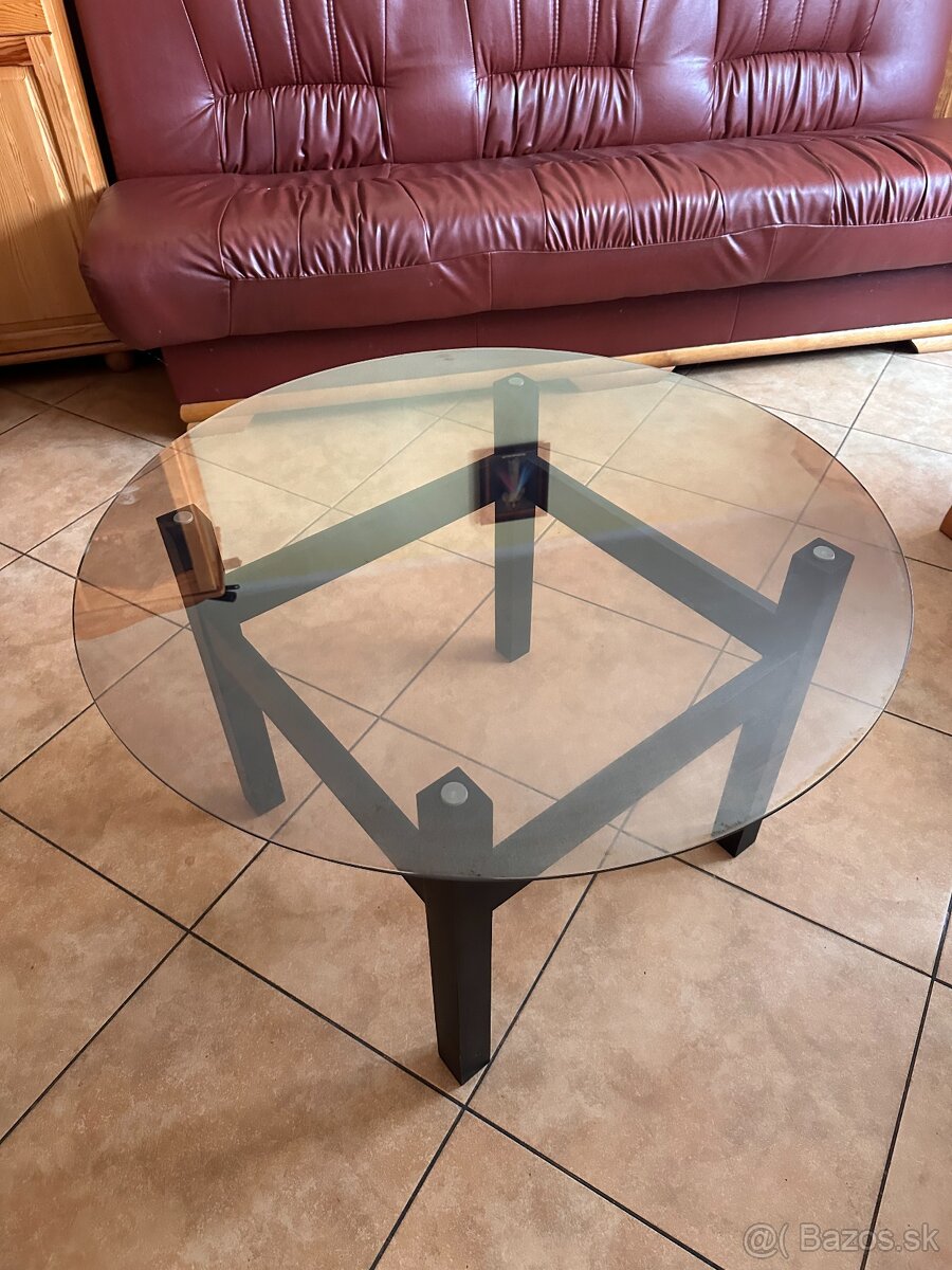 Okrúhly konferenčný stolík priemer 80cm