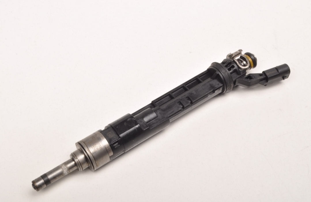 Vstrekovač renault mercedes 1,3 Tce