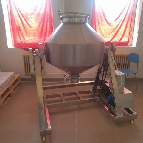 Predám súpravu miešačky a baliaceho stroja na potravinárske