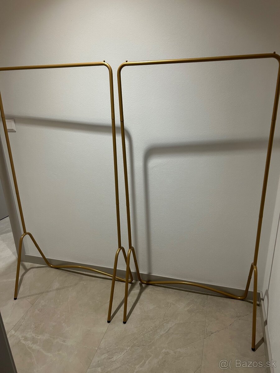 Zlaté kovové štendre 2ks