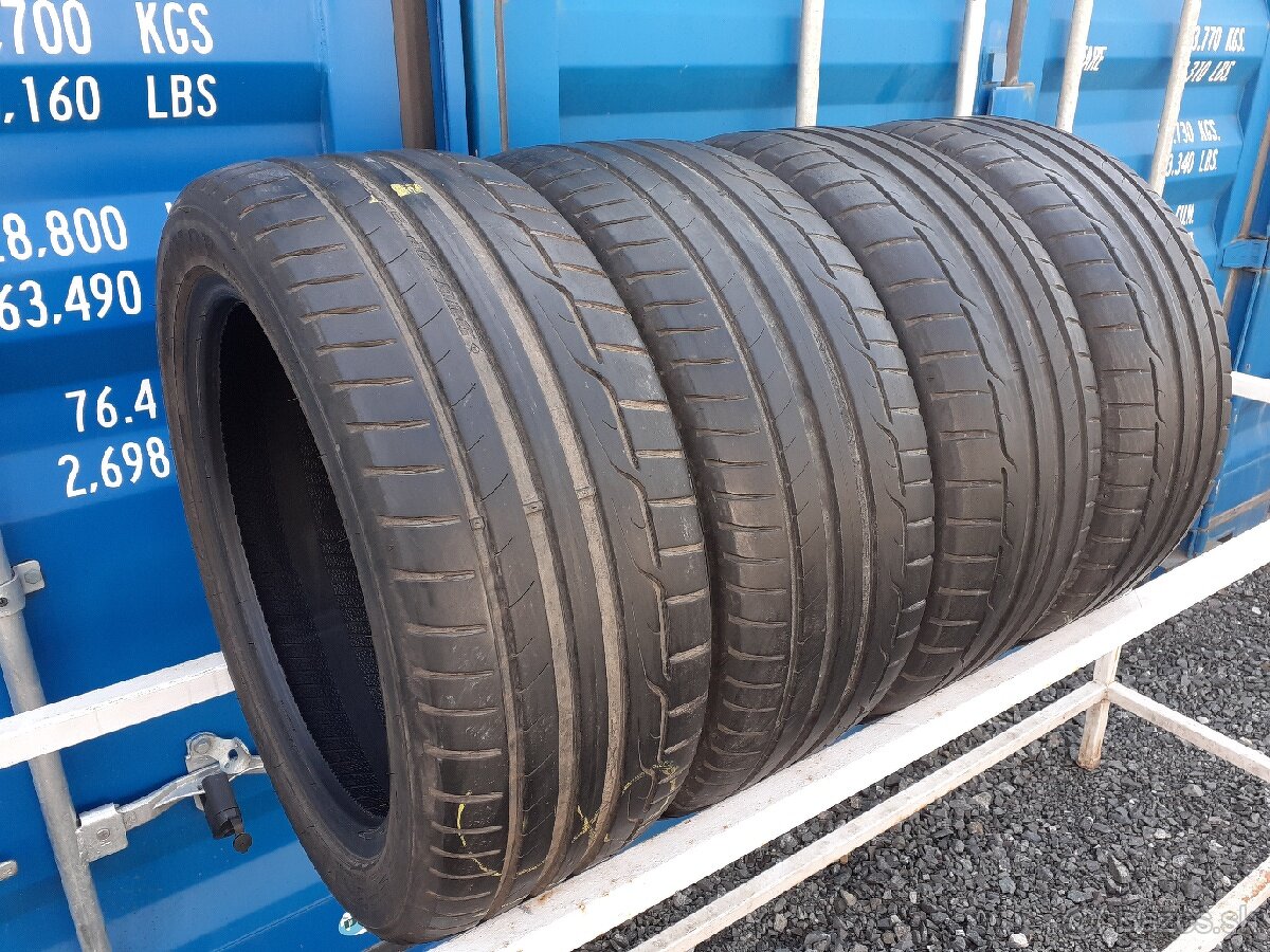 225/45R17 Letné pneu dunlop