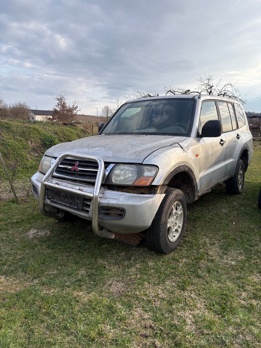 Rozpredam pajero 3.2 DID