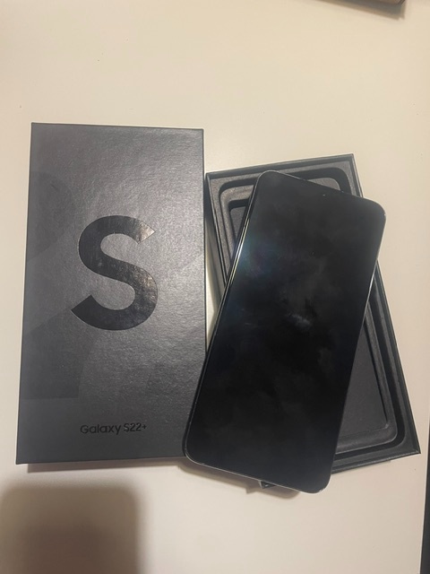 Perfektný Samsung S22 plus