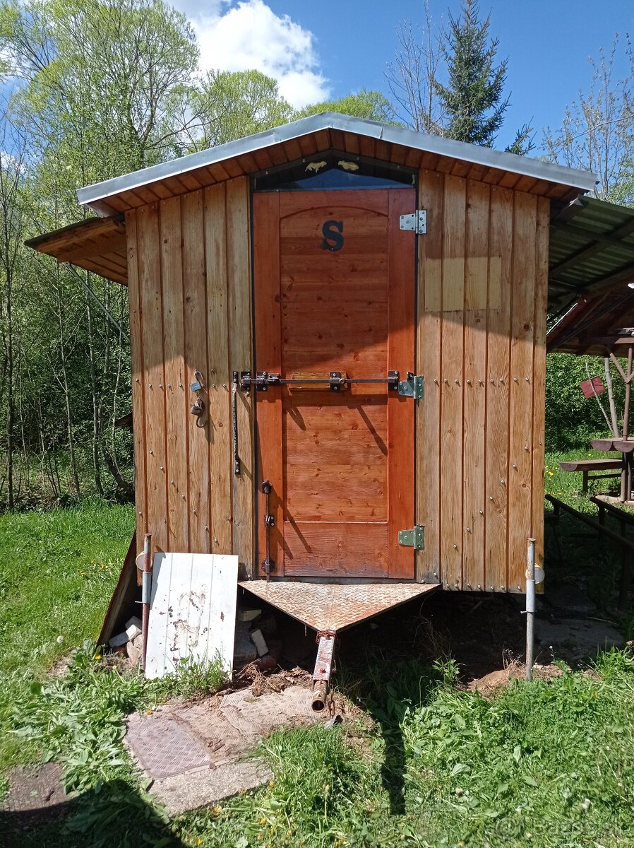 Včelársky kočovný voz