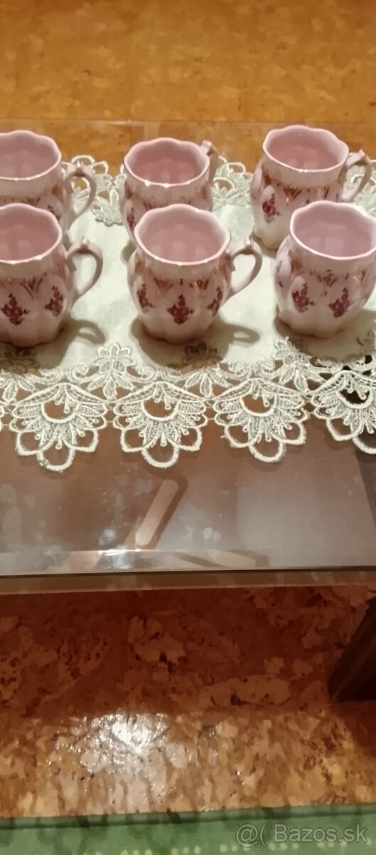 Predám Československý ružový porcelán