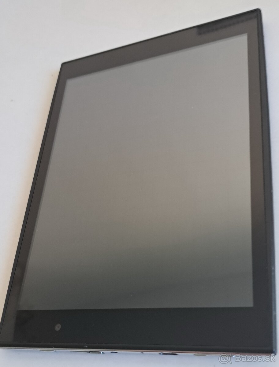 Tablet Gigaset QV830 na diely (nefunkčný)