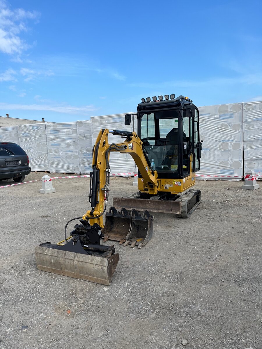 Caterpillar 301.8