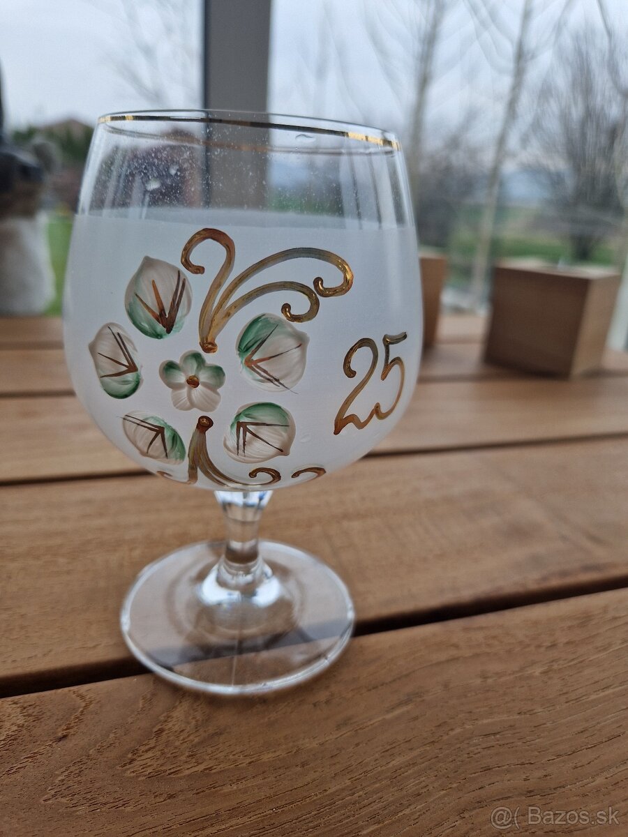 Pohár 25