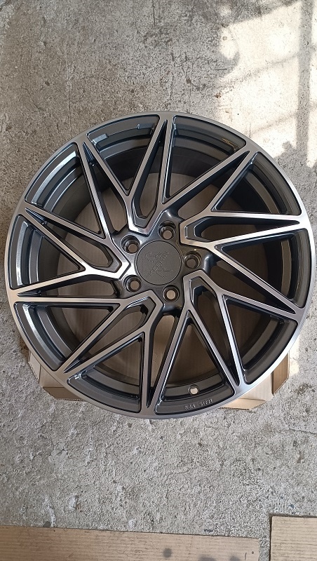 R18 5x112 mm ALU disky KESKIN