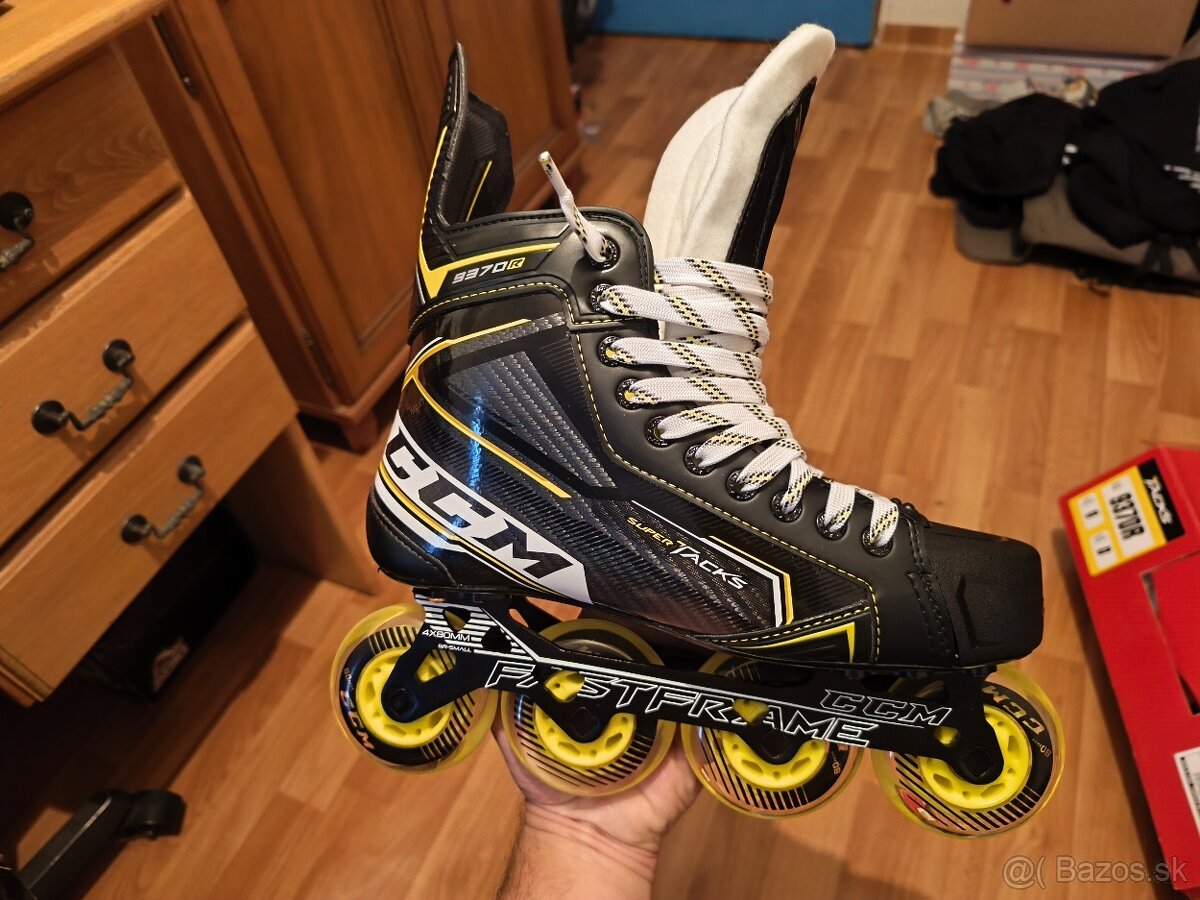CCM Tacks 9370