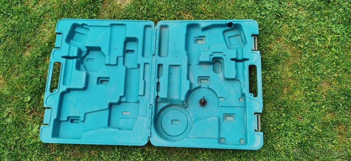 Kufor makita