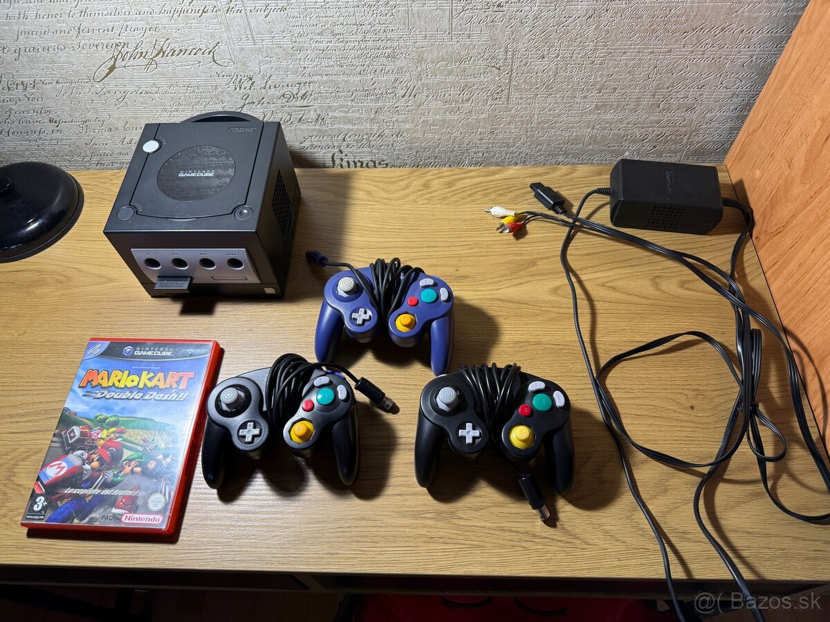 Nintendo gamecube DOL-001 modifikovaná konzola plus ovladače