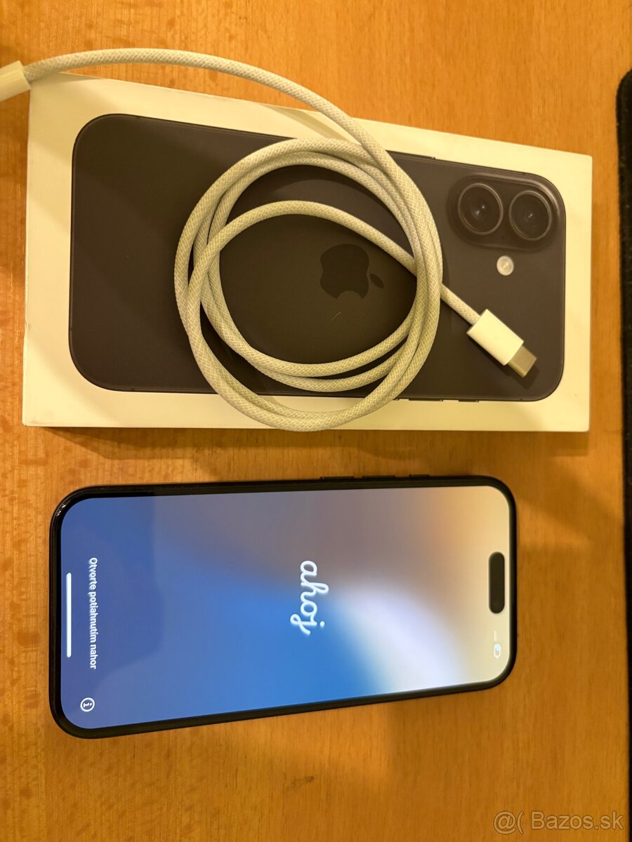 Apple iphone 16 128GB čierny