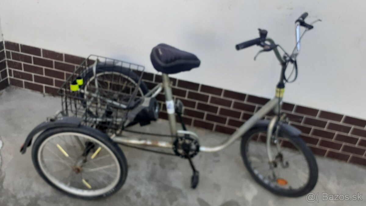 Trojkolesový bicykel