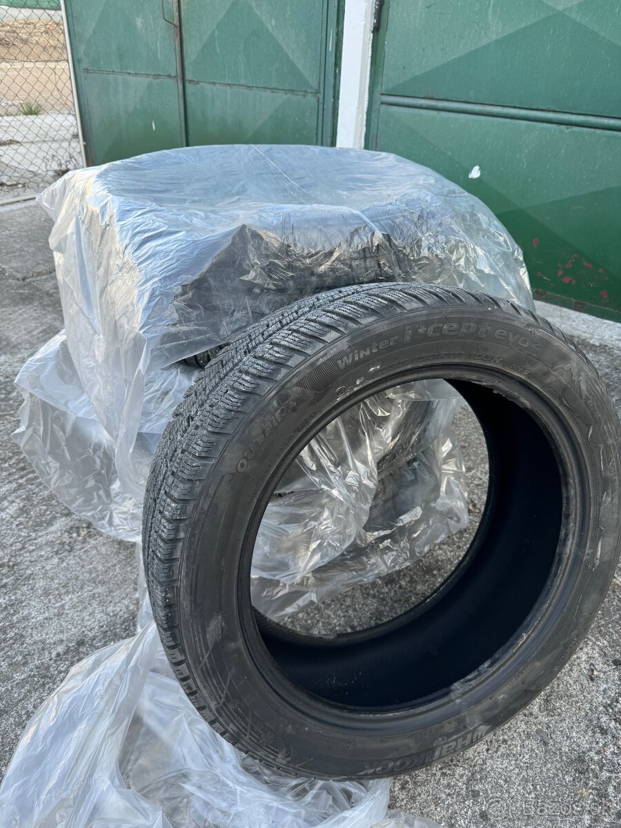 Zimné pneu 235/50 R19